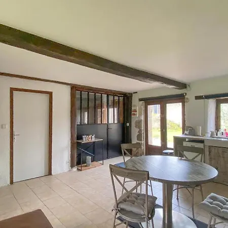 1 Bedroom Gorgeous In Holiday home Chiche